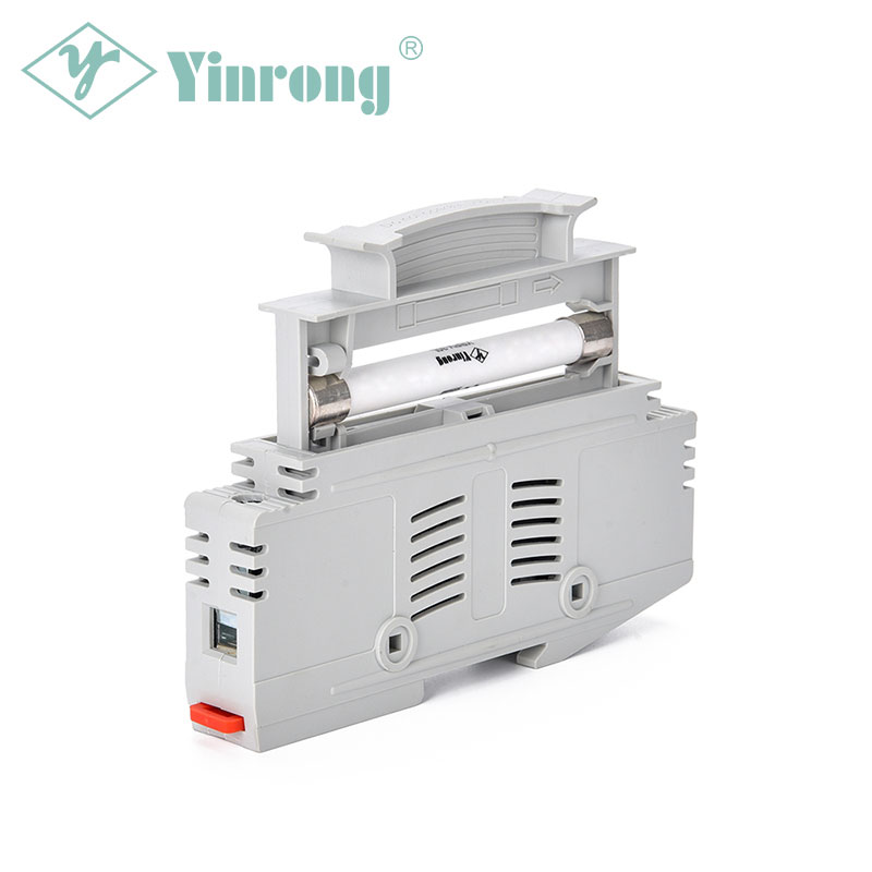 1500VDC 30A 10×85mm सोलर पीव्ही डीआयएन रेल फ्यूज होल्डर आधुनिक सौर उर्जा प्रणालींसाठी एक गंभीर सुरक्षा घटक का आहे?